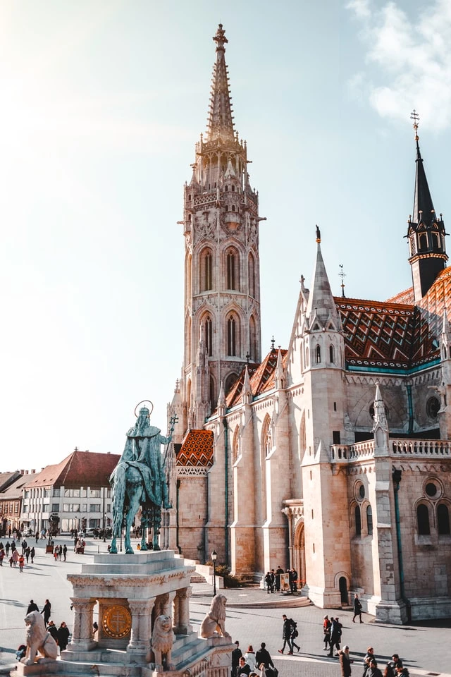 Converzum Language School Budapest - Matthias Church